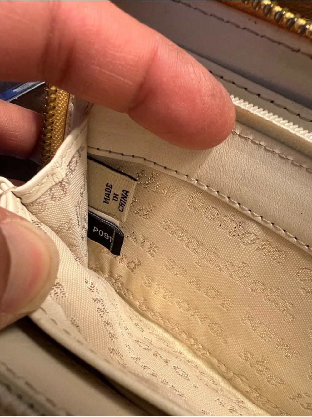 Kate Spade New York Harrison Street Lacey wallet Yellow Leather Storybook Lining - Picture 14 of 16